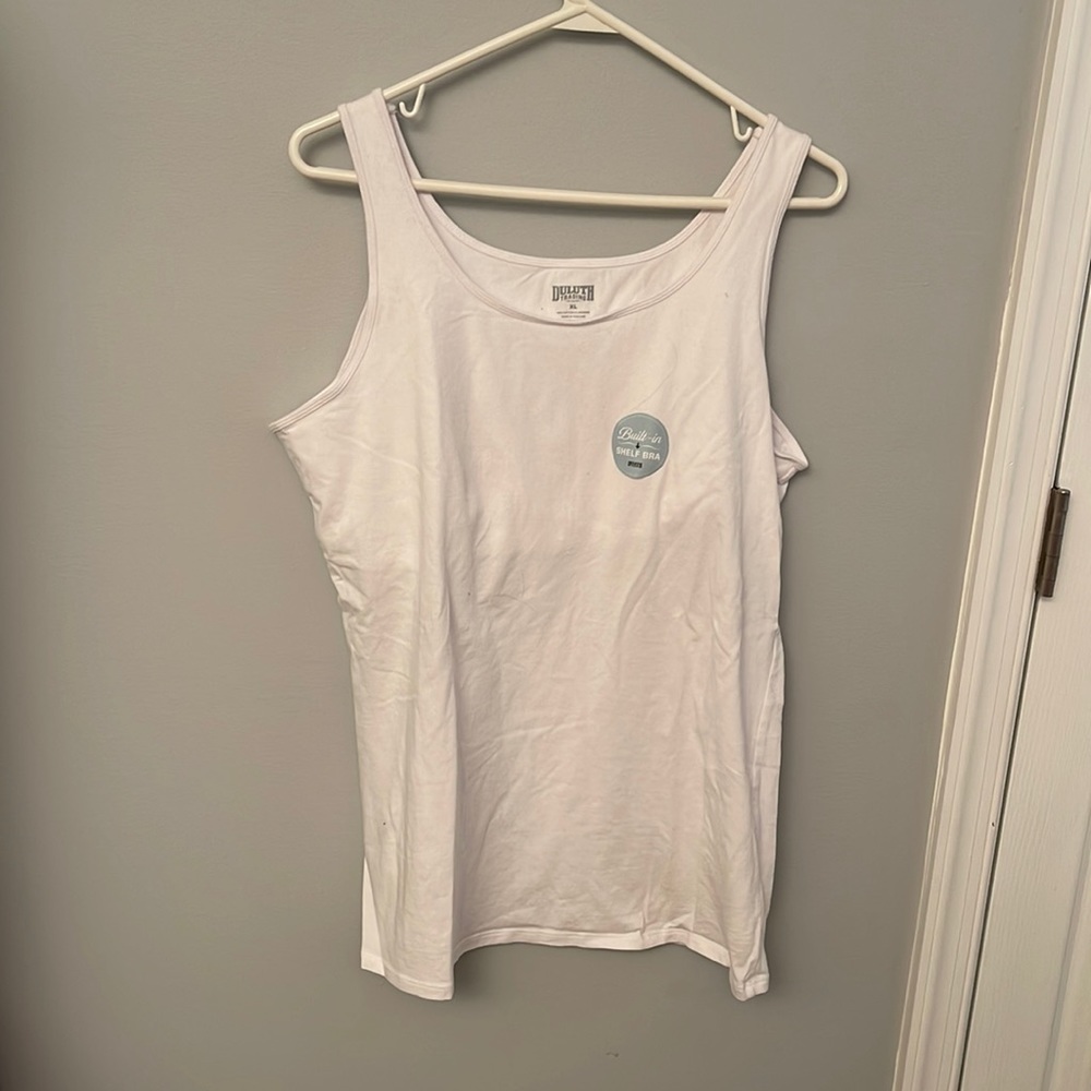 Duluth Trading No-Yank Shelf Bra Tank White NWT